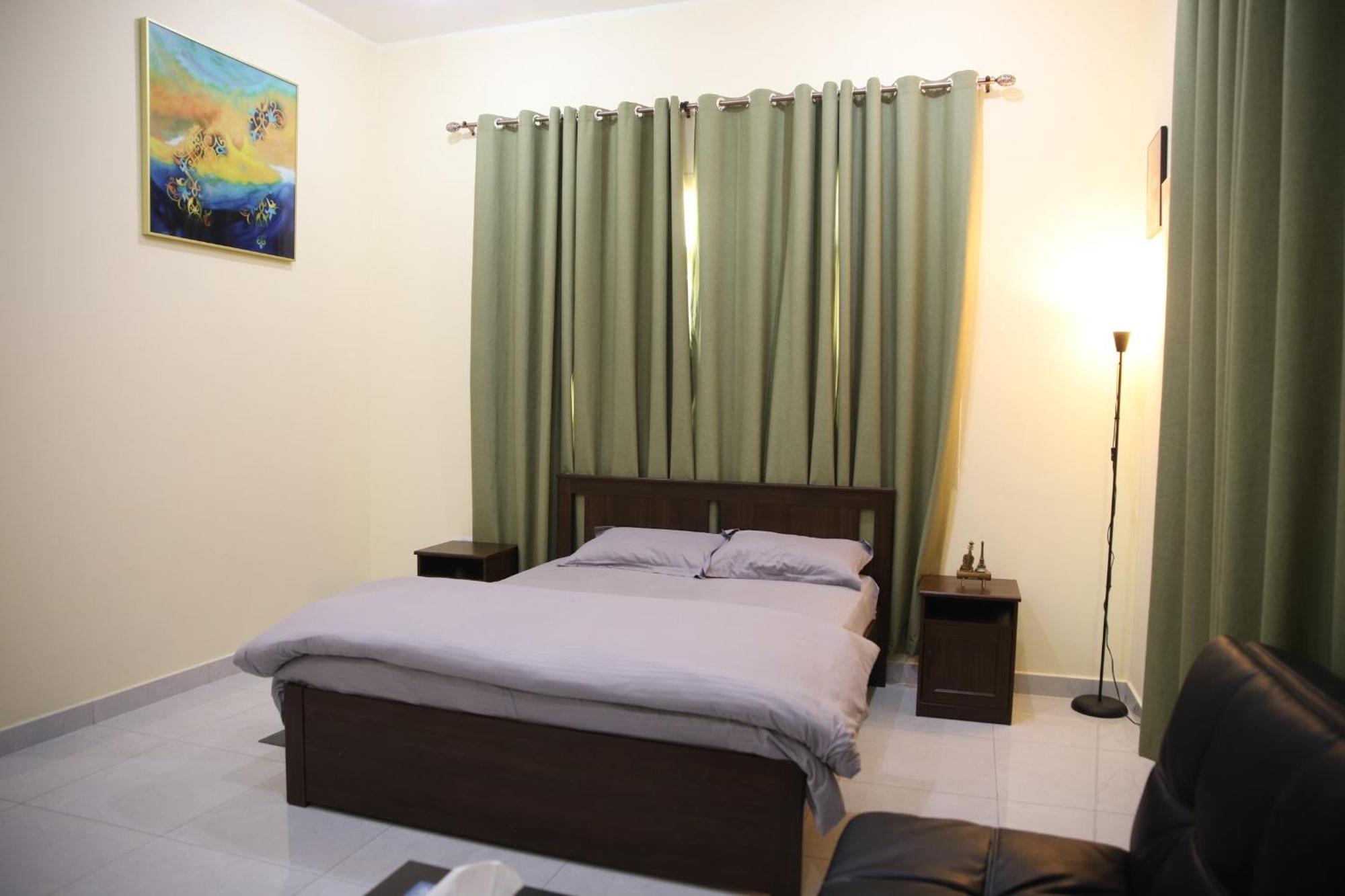 Luxury Private Studio Apartment Close To Airport Abu Dhabi Buitenkant foto